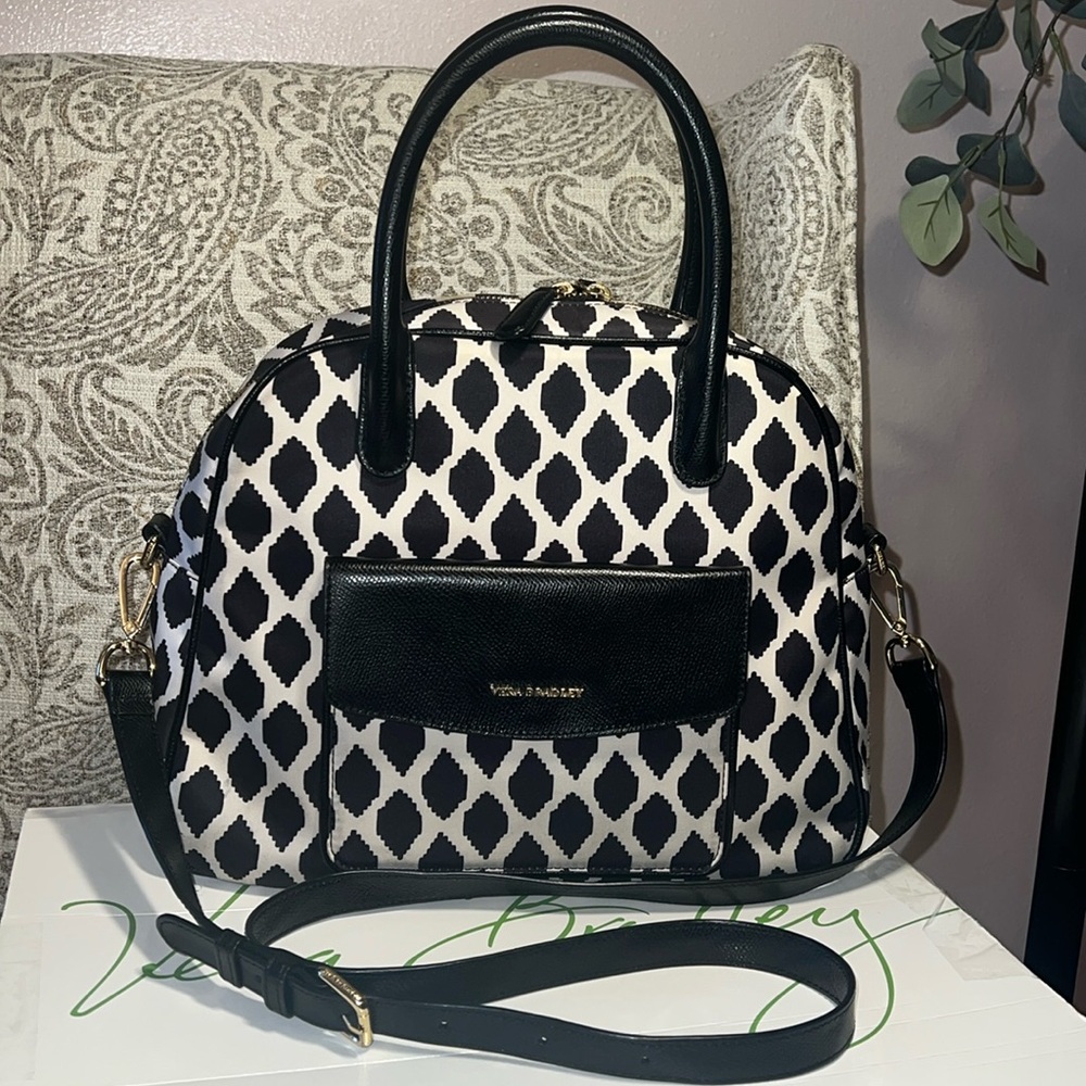 Vera Bradley Bowler Bag Ikat Spots in black Handbag Crossbody Gold Hardware